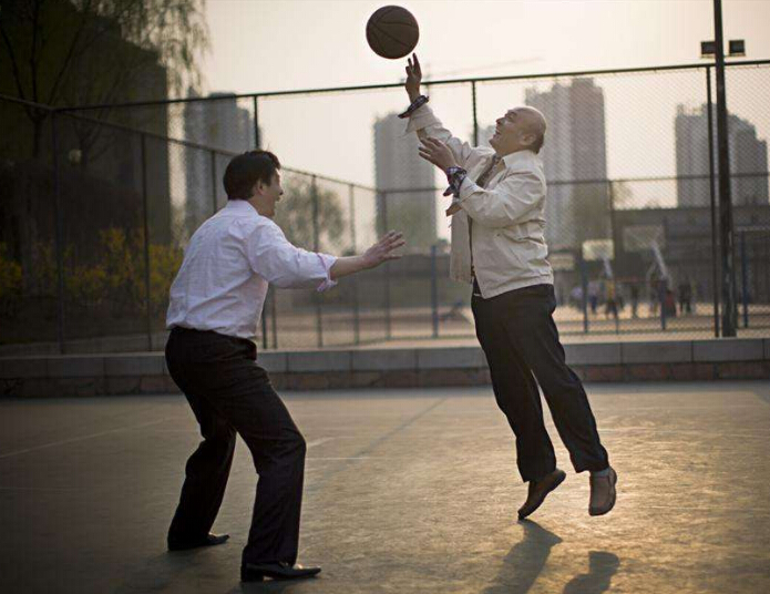 超声51漫画网官网免费仪发现人到中年骨质疏松症的蛛丝马迹【今日头条】 超声51漫画网官网免费仪发现人到中年骨质疏松症的蛛丝马迹【今日头条】