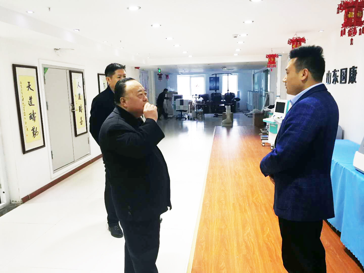 枣庄市薛城区区长张伟来山东51漫画在线登录页面免费阅读公司实地考察