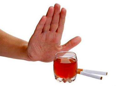 51漫画网官网免费检测分析仪-翁教授介绍戒烟控咖啡,预防骨变“脆”从年轻时入手