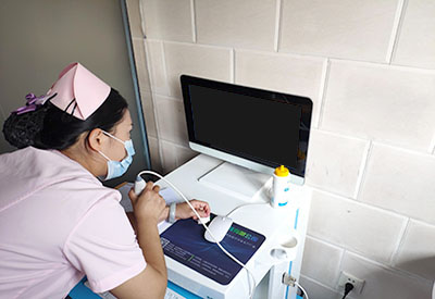 60岁以后应定期用超声51漫画网官网免费检测仪检定装置检查骨骼关注健康